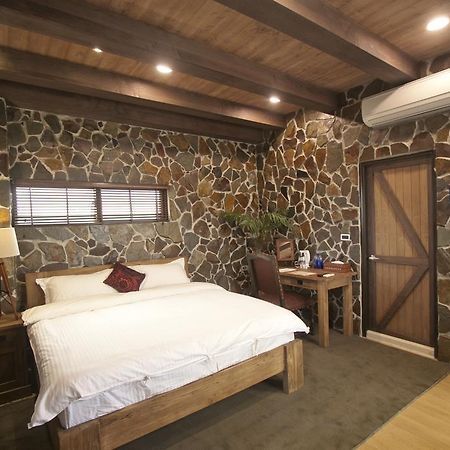 皇裔民宿 - 歐式小屋 Hualien City Exterior photo